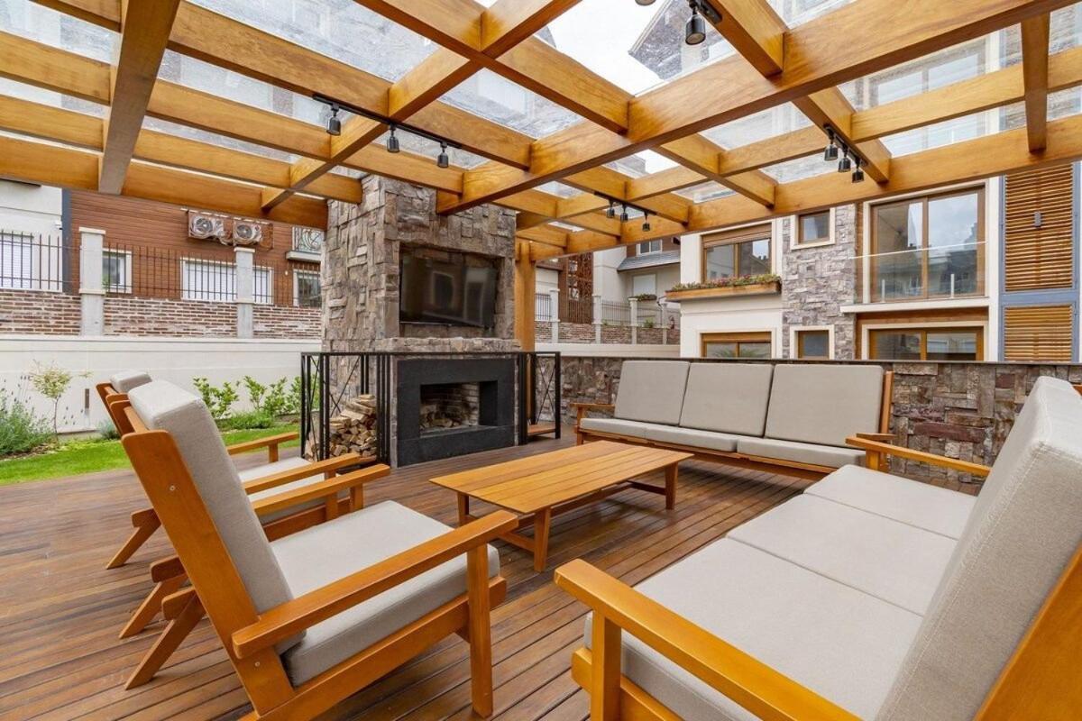 Rosa Edificio Bellagio Canela Com Infraestrutura Completaアパートメント エクステリア 写真