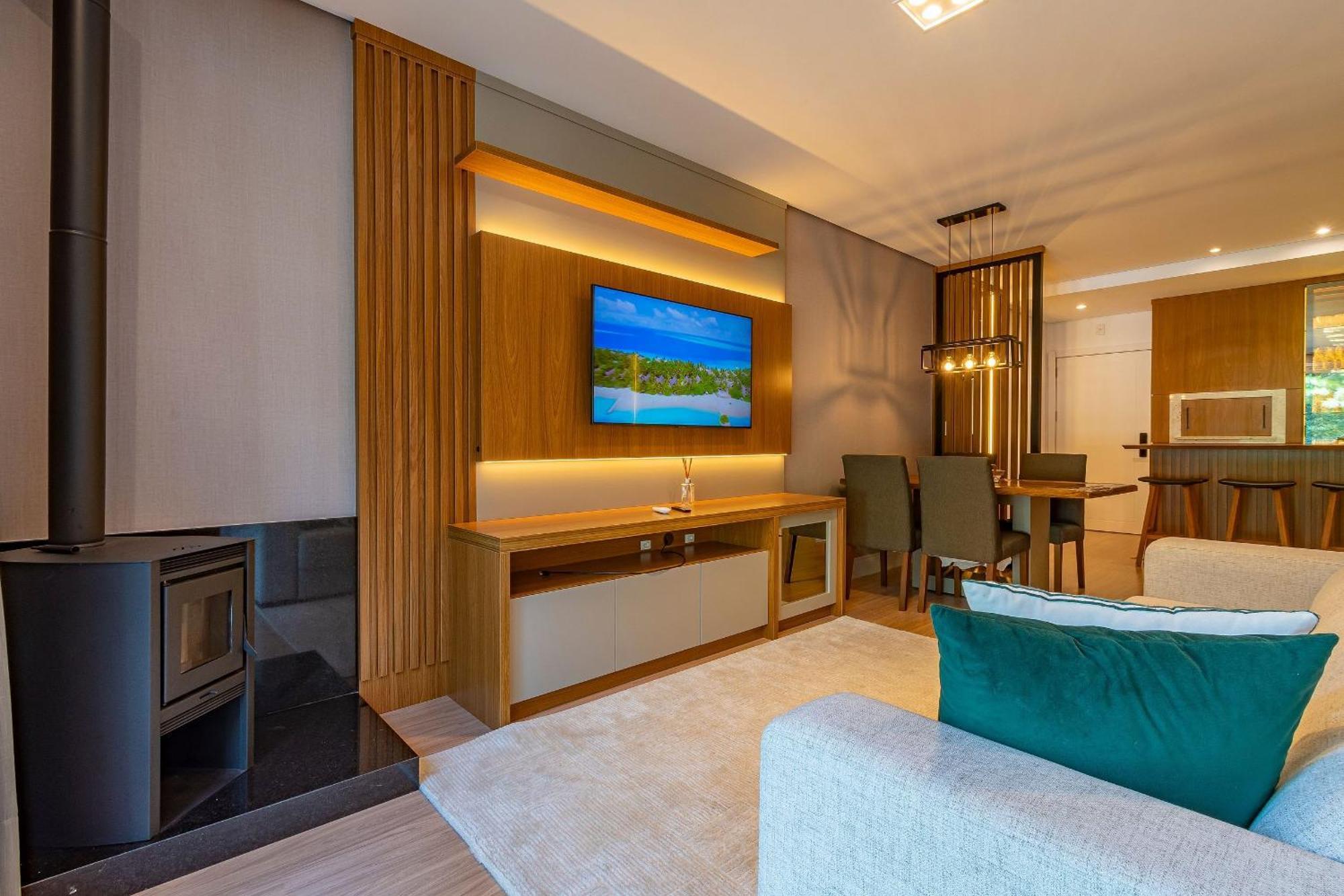 Rosa Edificio Bellagio Canela Com Infraestrutura Completaアパートメント エクステリア 写真