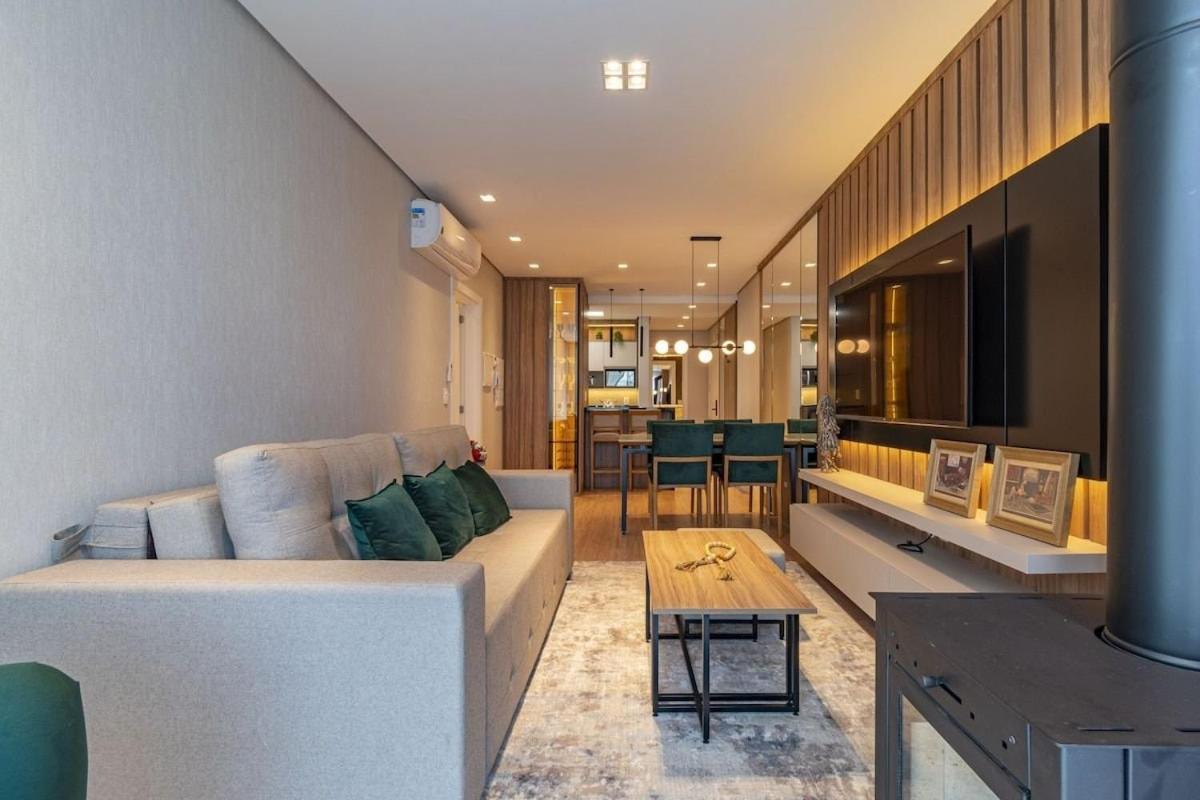 Rosa Edificio Bellagio Canela Com Infraestrutura Completaアパートメント エクステリア 写真